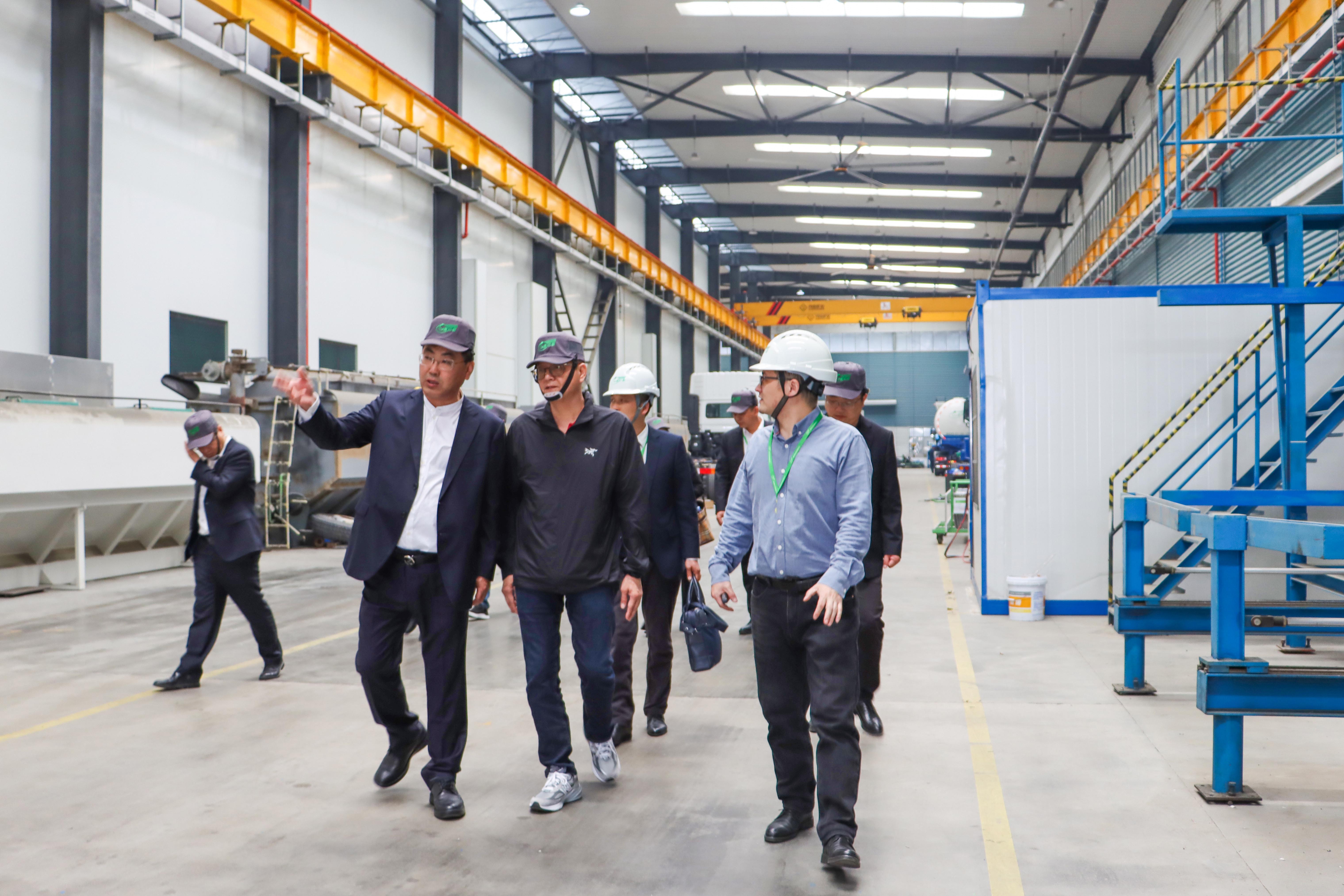 Wang Jiaqing, Chairman of Money Group, visited CP M&E Group and talked about the empowerment of digital intelligence in the feed industry.