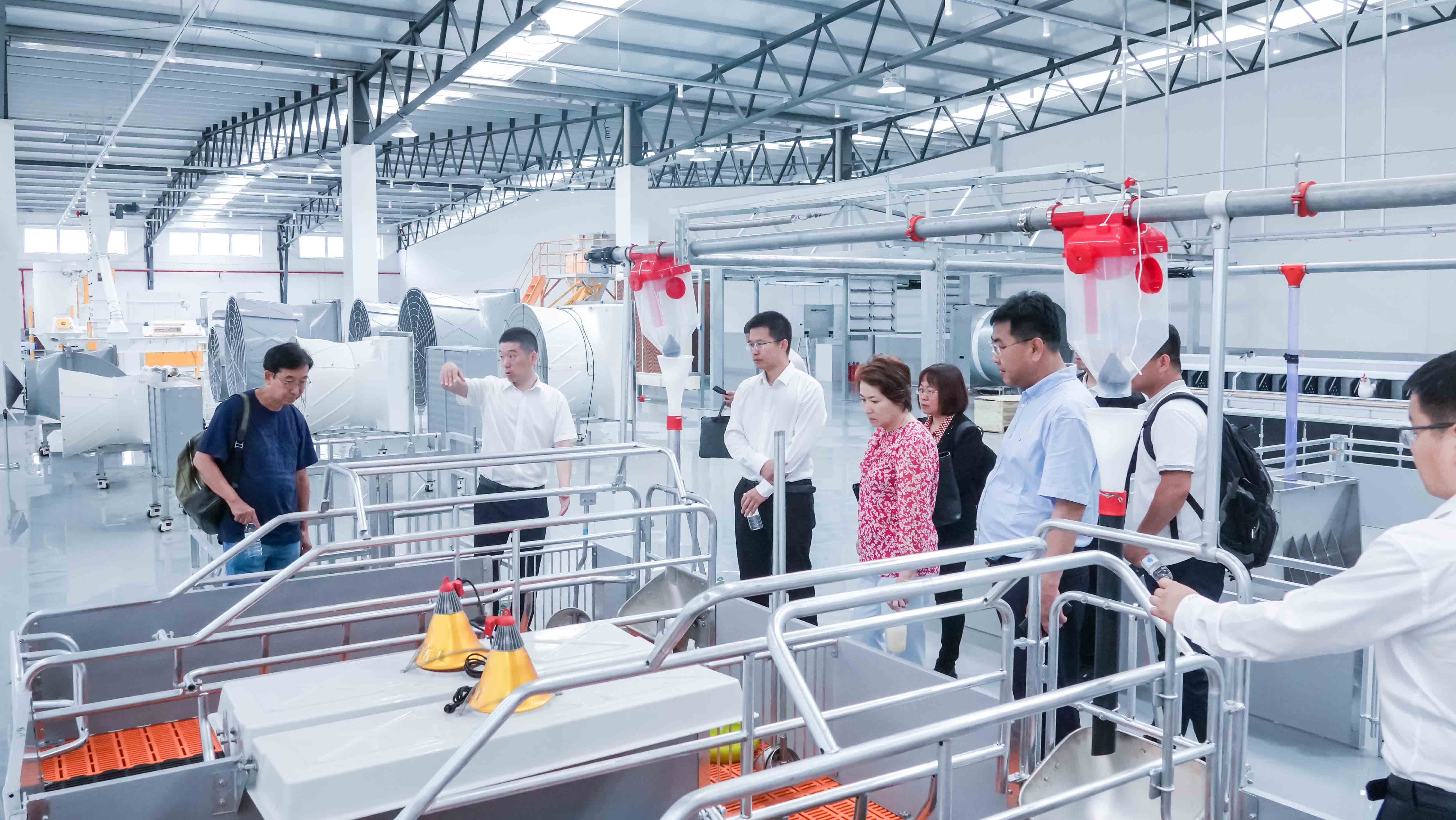 Chairman of Home Breeding Seed Science and Technology Co., Ltd, Kenri Mochizuka, visited Chengtai Electro-Mechanics for investigation and exchange.