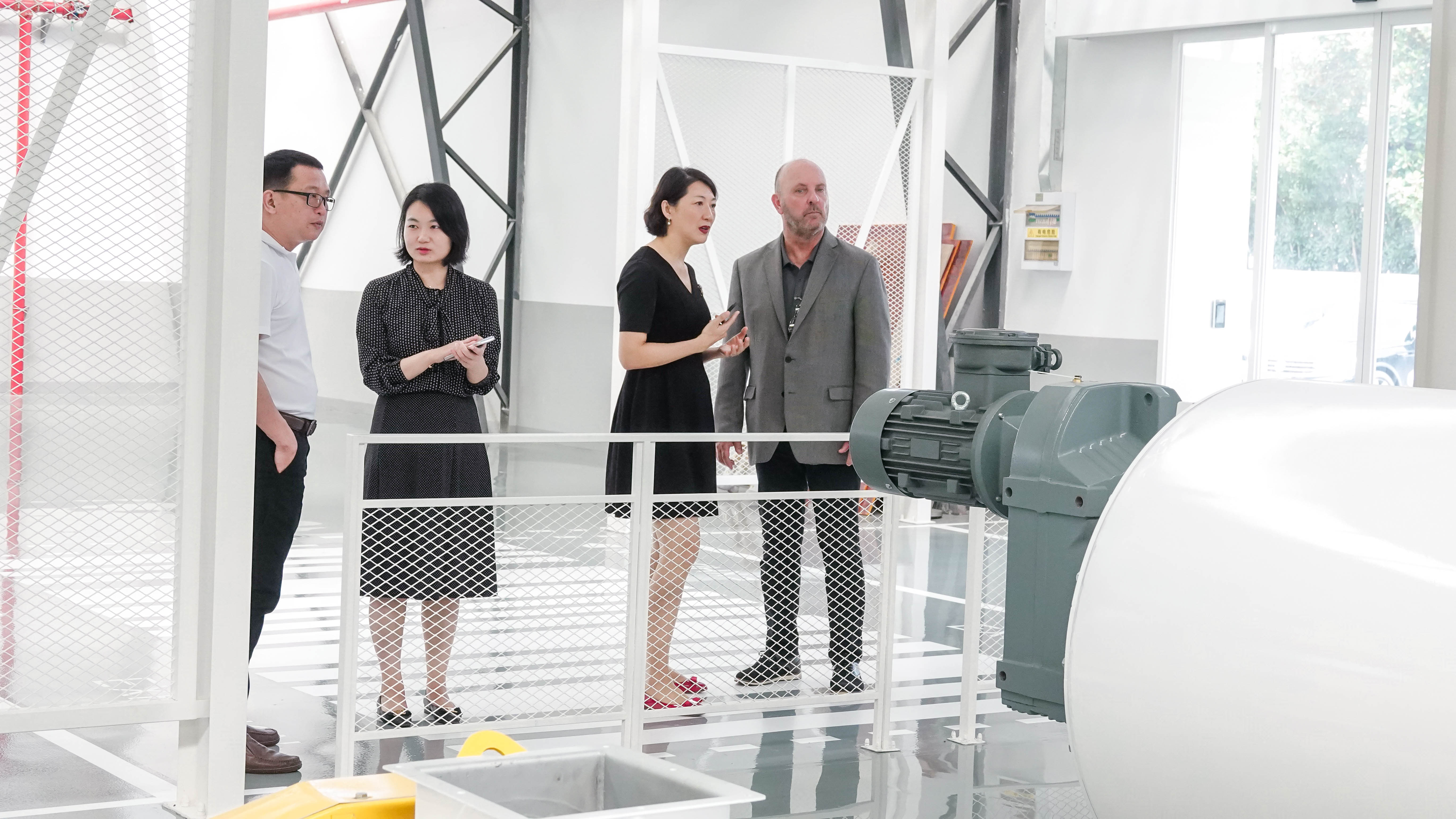 ????? ????? (AGCO) ??????????????? ????????????????????????? CP M&E Group